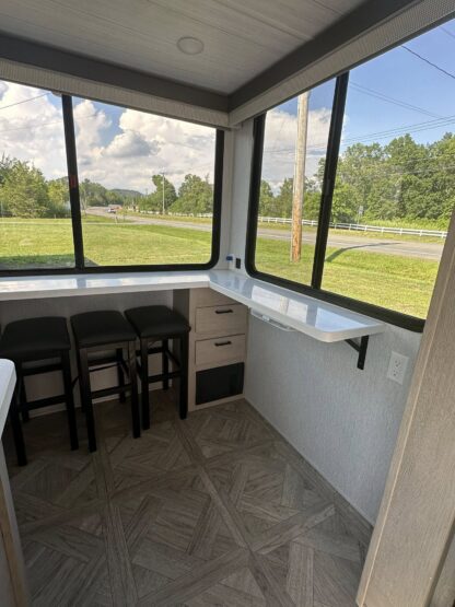 2024 Wildwood 24View - Image 6