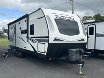2022 KZ Connect C251BHK “Dealer Demo”