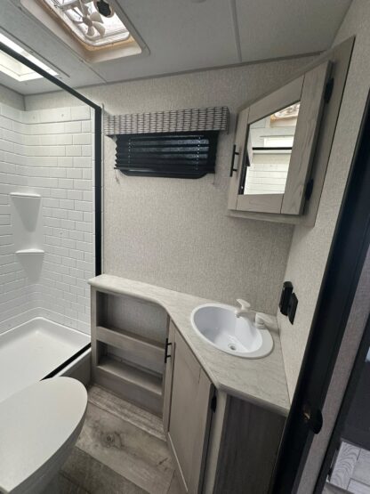 2022 KZ Connect C251BHK “Dealer Demo” - Image 18