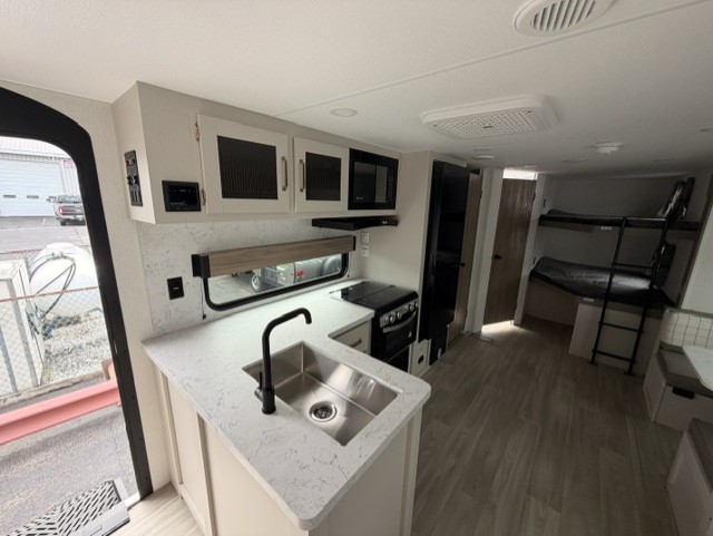 2027 Sportsmen 261BHK - Image 11