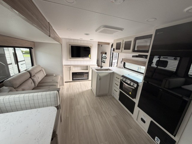 2027 Sportsmen 261BHK - Image 14
