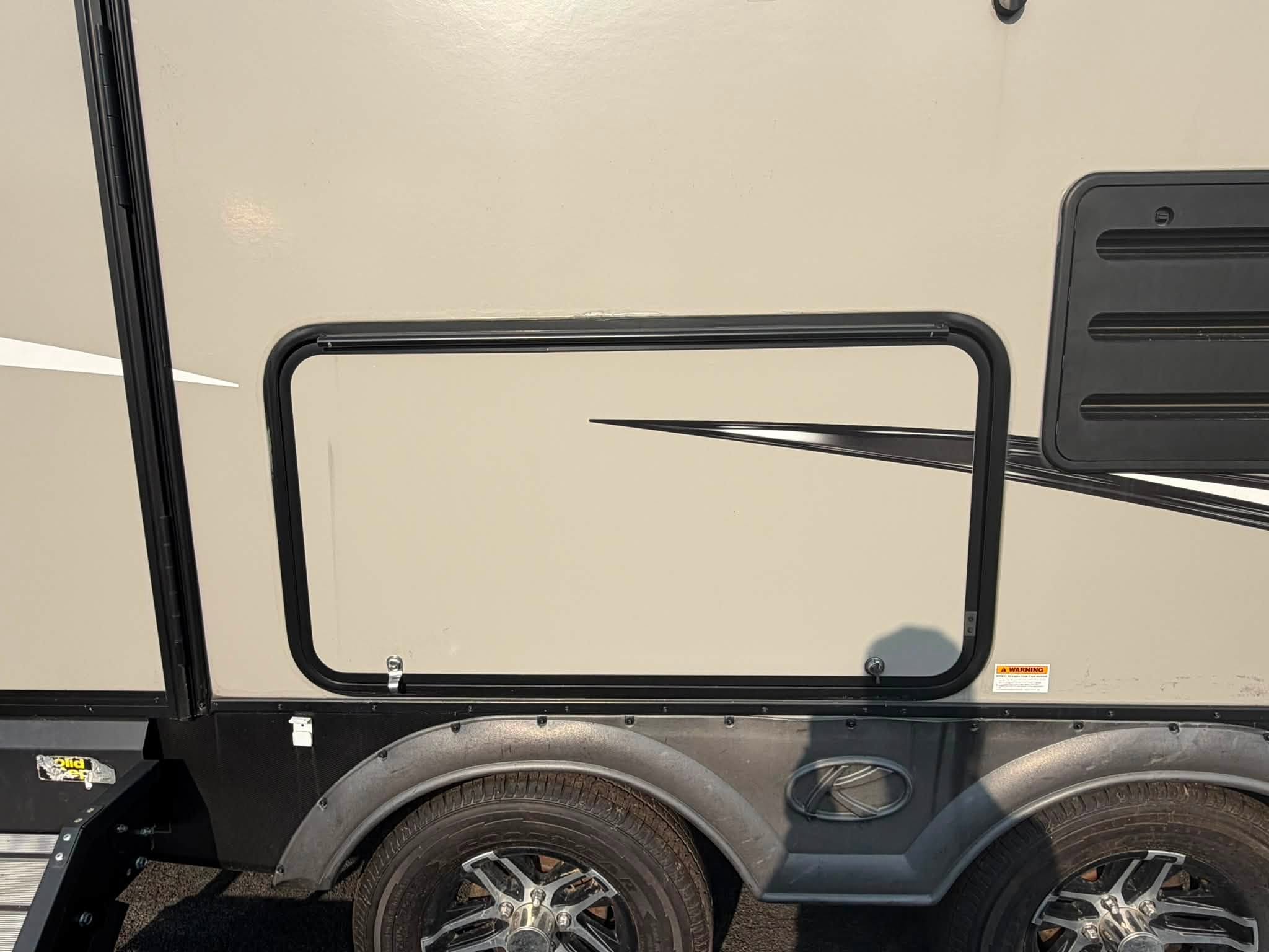 2021 Keystone Bullet 261RB - Image 8