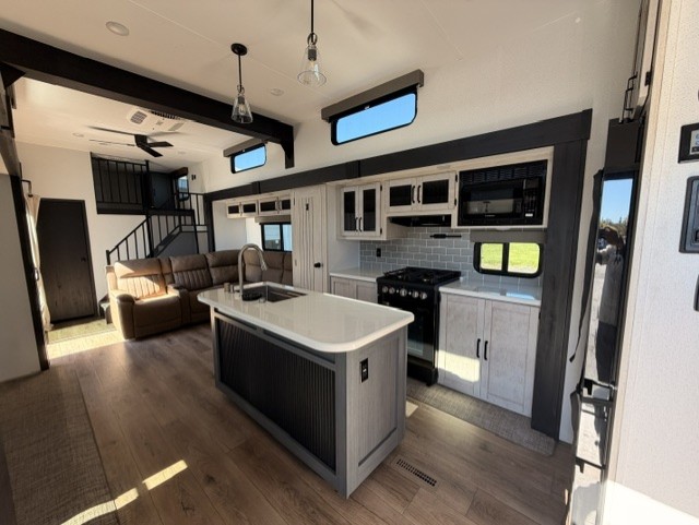 2026 PUMA VISTA 420LFT - Image 3